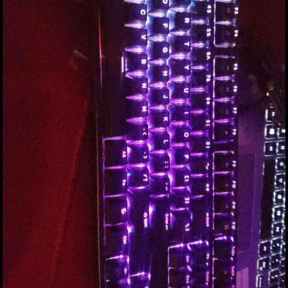 Royal Kludge gaming keyboard